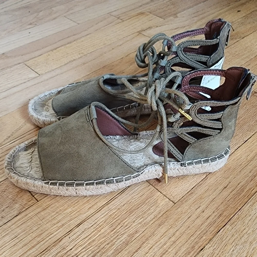 H&M Olive Green Faux Suede Gladiator Style Espadrilles size 6 NWT